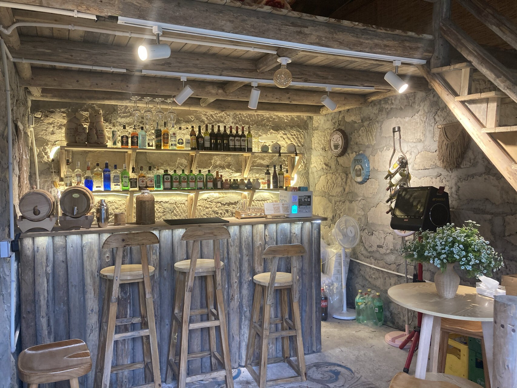 探店——《逅院》云篆山一家开荒改造民宿 "逅院民宿"一家在巴南鱼洞