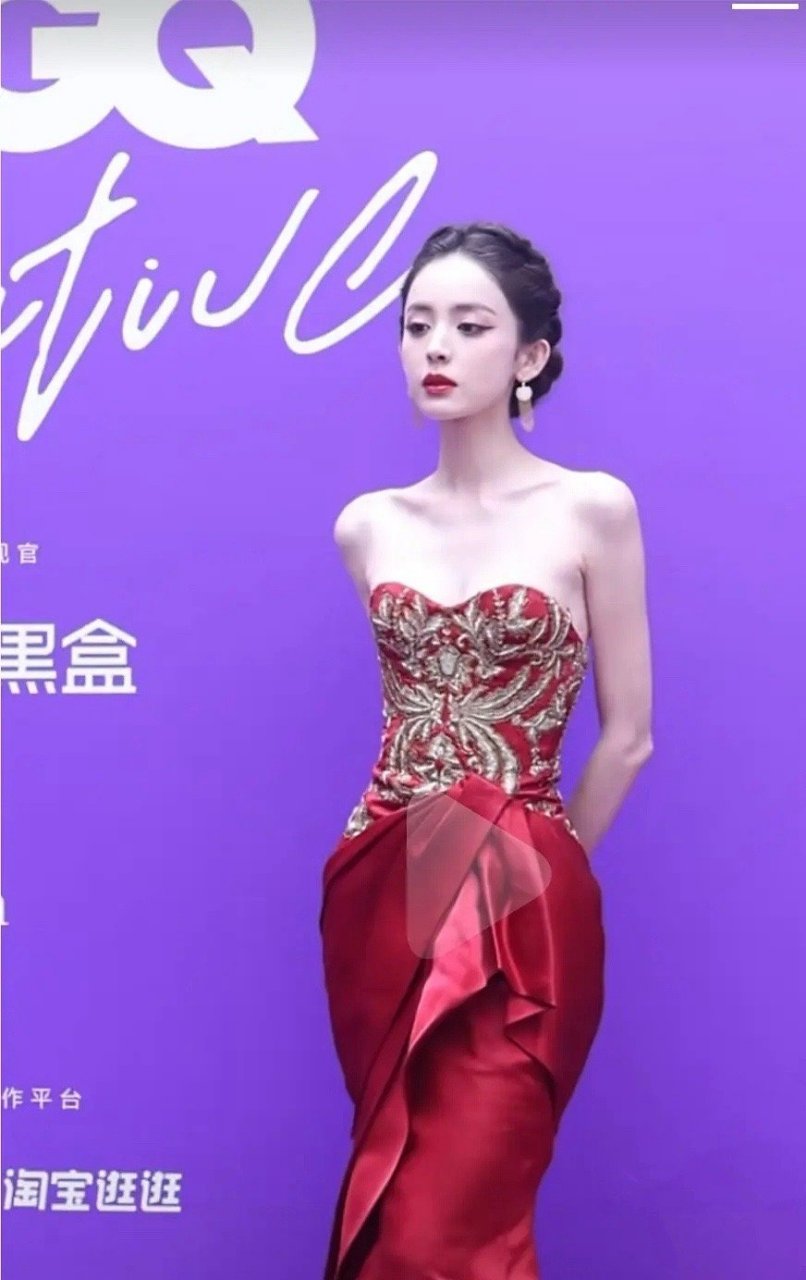 古力娜扎这样瘦成骷髅真的不好看,还是觉得胖胖的刘亦菲好看