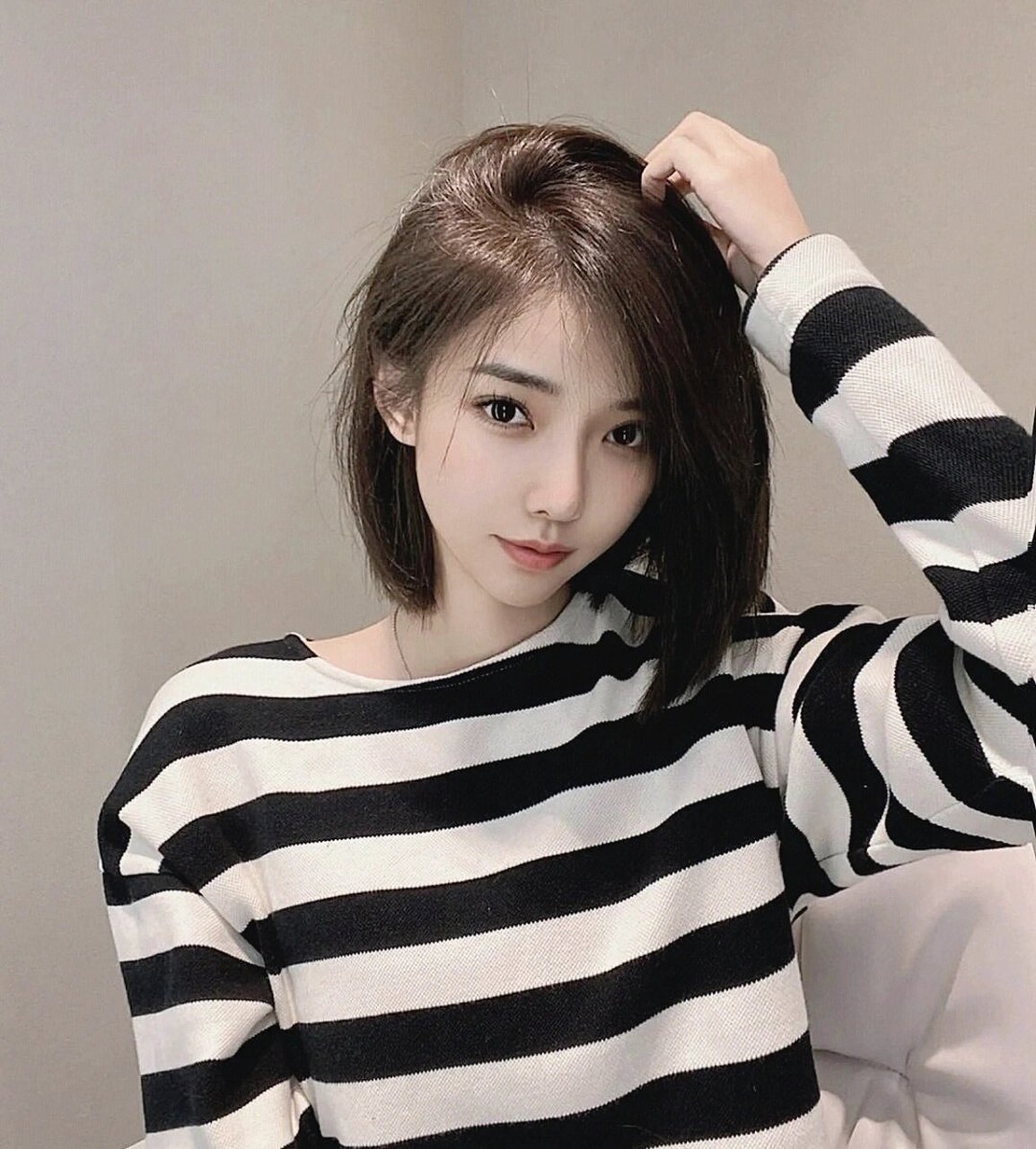 黑茶色 黑茶棕色 冬季节最显白发色 黑茶色 2023年流行发色 冬季节最