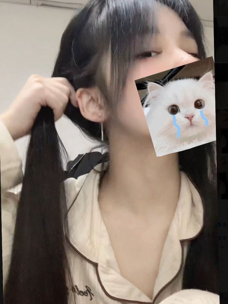 扎双马尾有这个很大的缝怎么办呀 是我太秃了吗