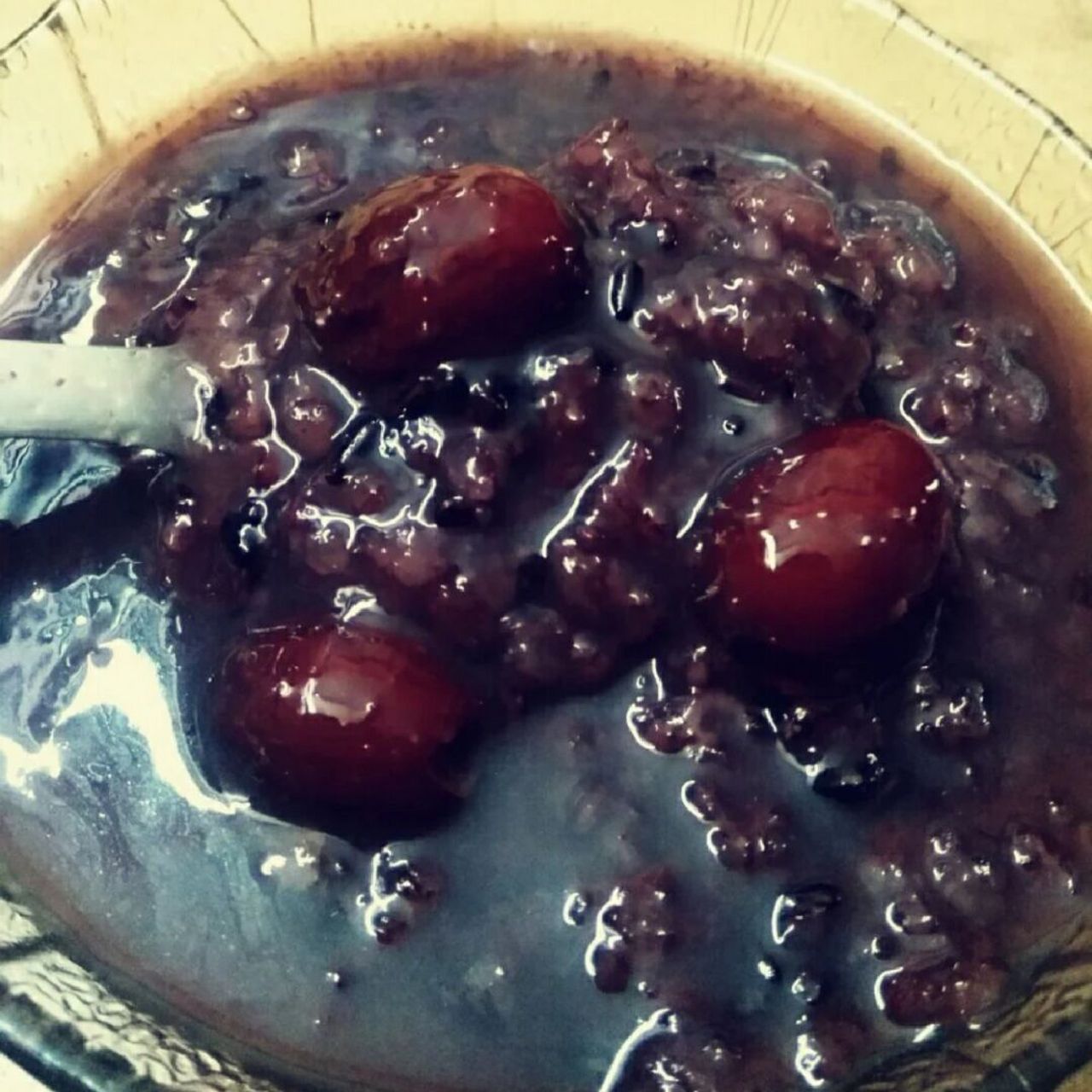 红枣黑米粥,补气补血 [微笑][微笑]食材95 黑米(两小量杯,约250g)