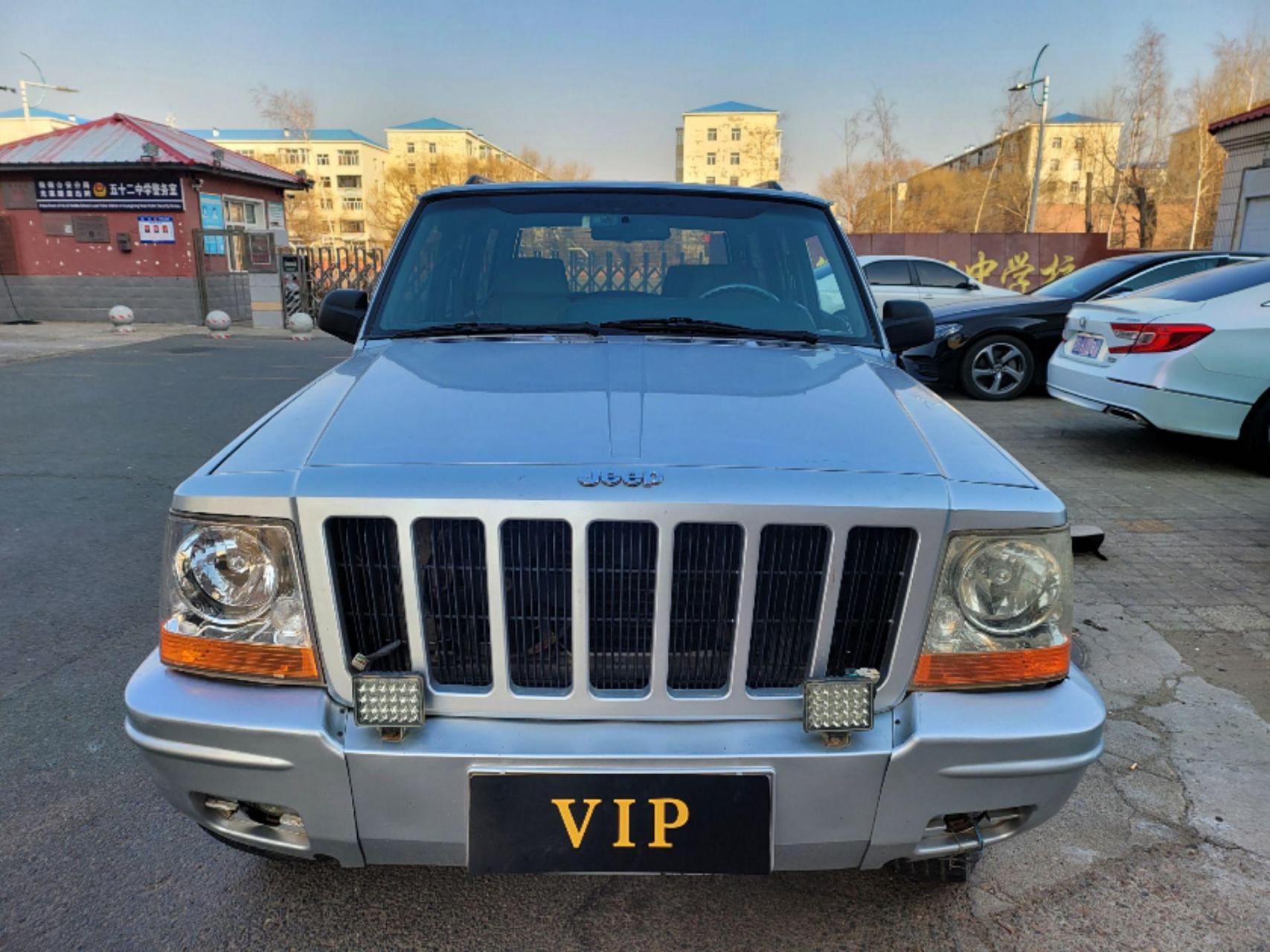 小切诺基 手动2700  机械四驱.