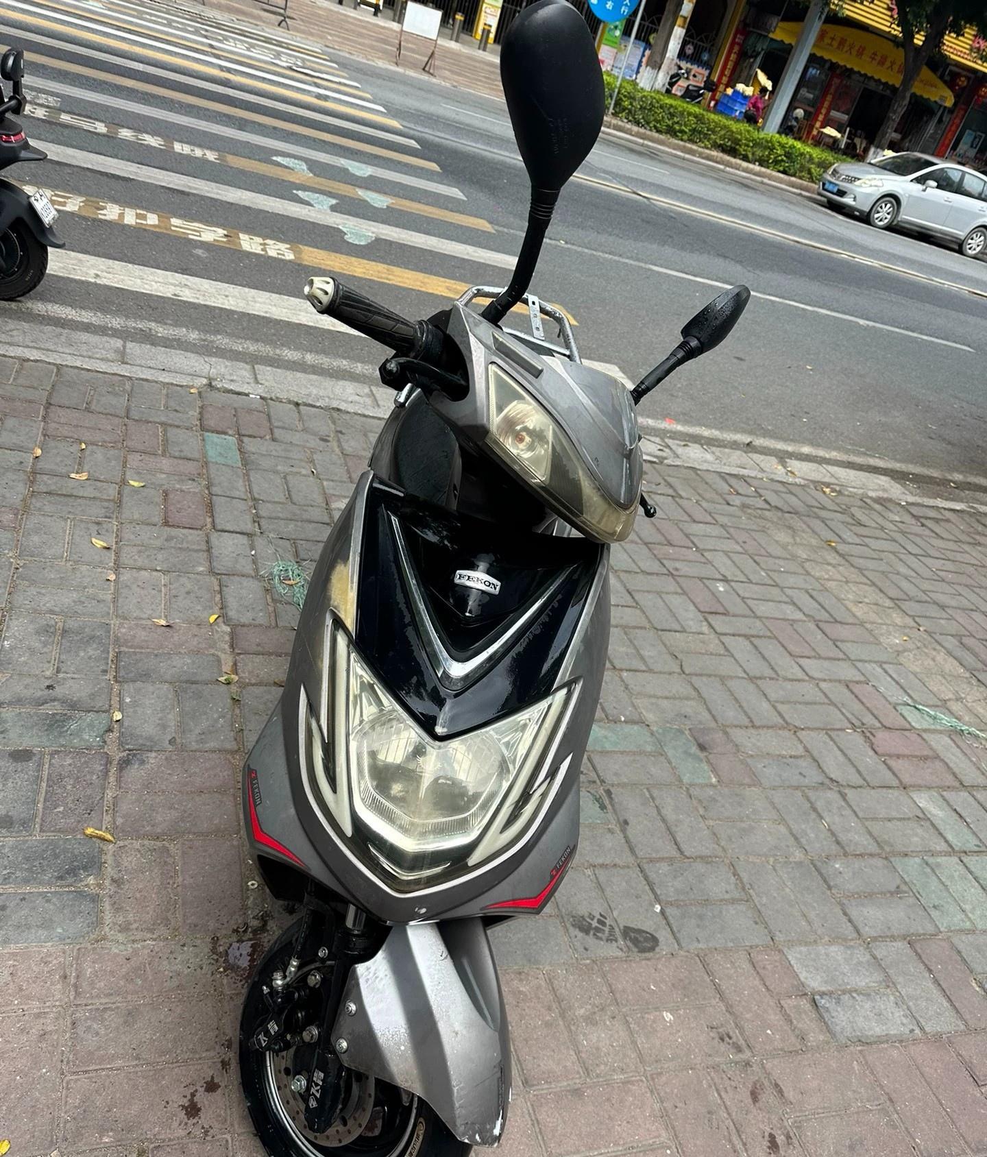 飞肯72v20a电动车!能走40到50公里!1150处理!