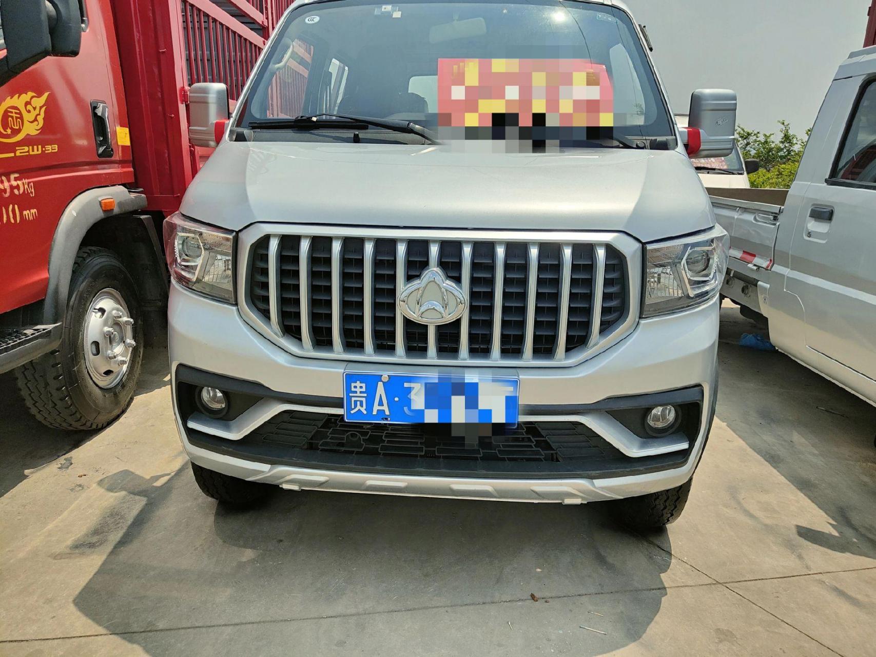 长安神奇t30   双排座平板,货相长3米,带空调配置该有都有