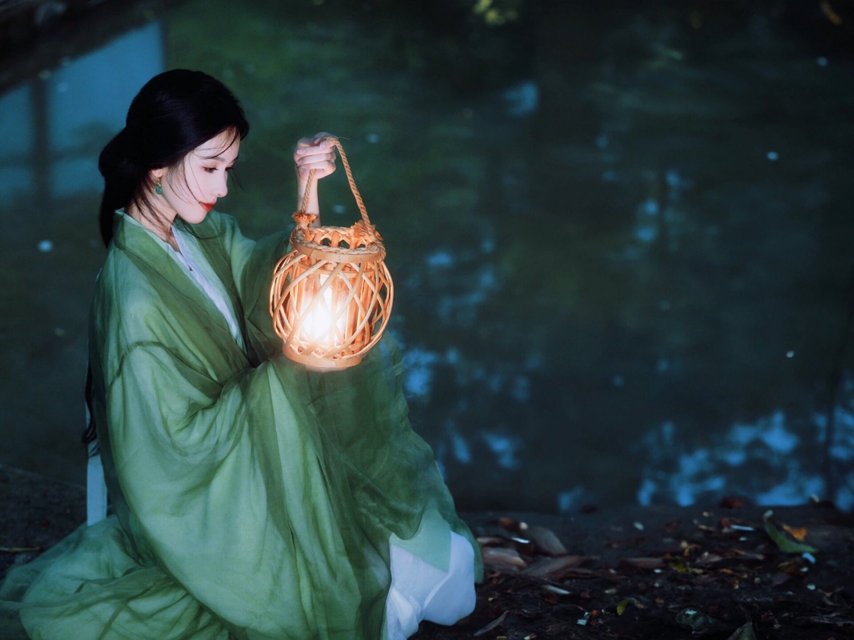 了扩图处理 适合横版平板/电脑尺寸 陈都灵这组古风写真真的太米啦!