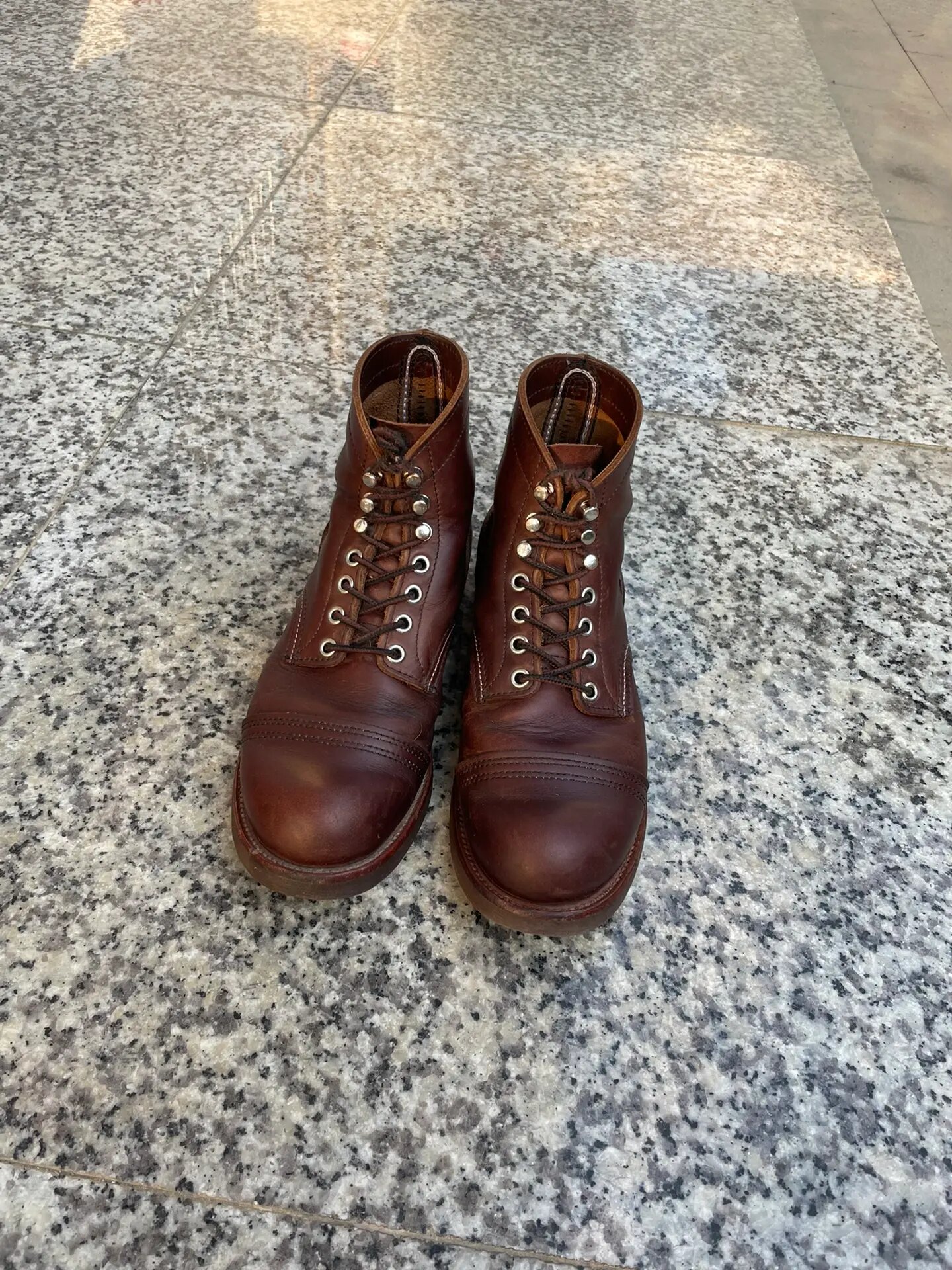 西部鞋神8111一年半左右旧化 前前后后穿过十几双靴子了,想着也发一下