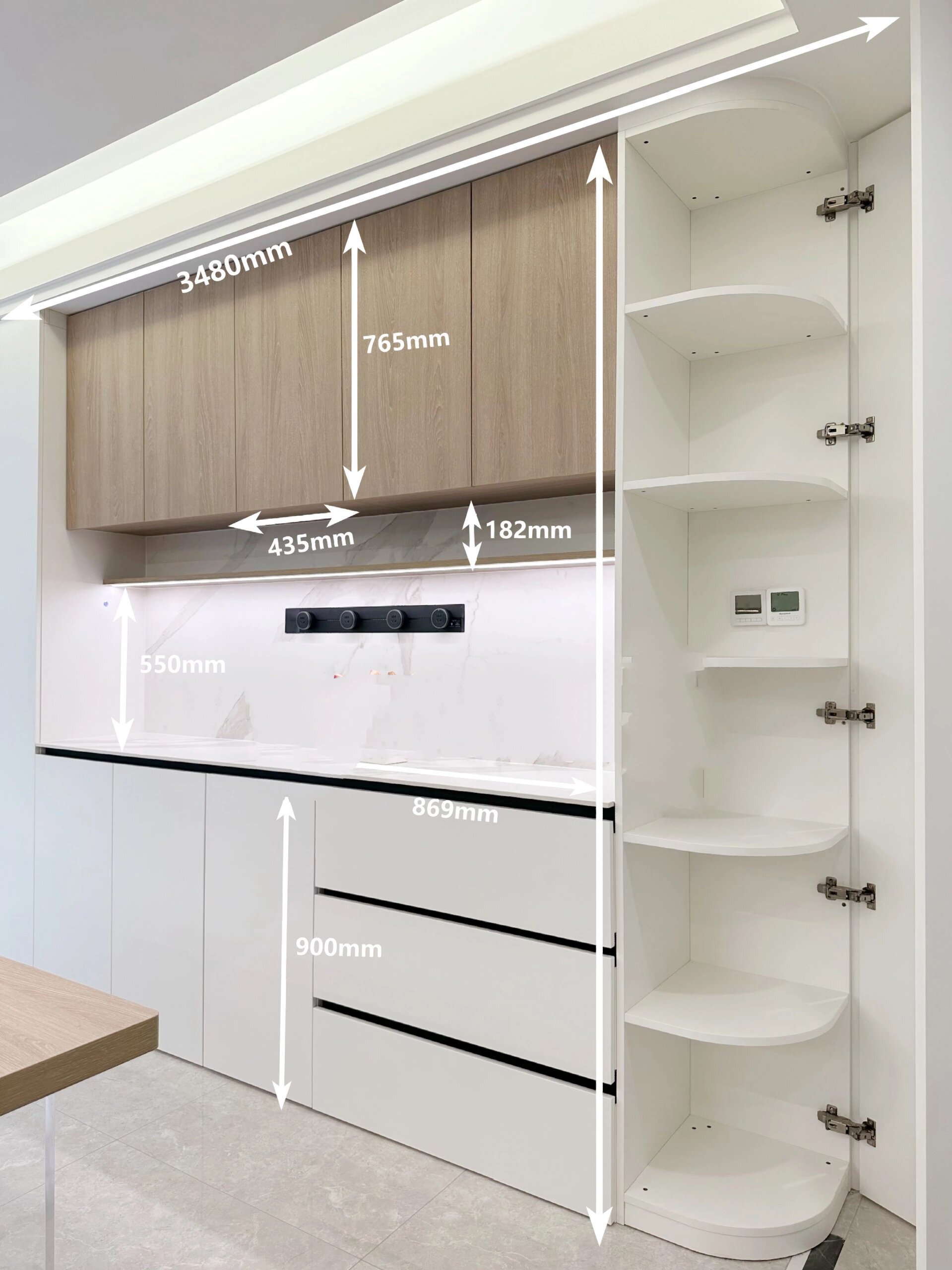 颜值满分的圆弧衣柜,主打安全实用