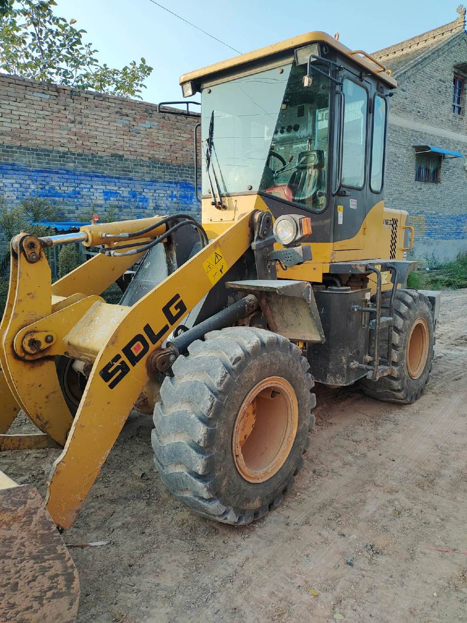 出租出售临工920铲车,裸租一天220元,出售价格便宜,欢迎大家前来咨询