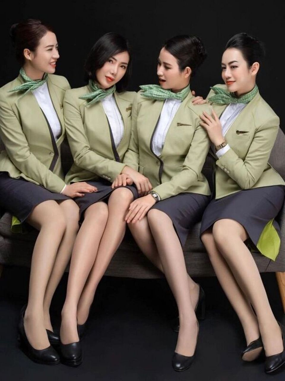 各航空公司空姐制服展示,你最喜欢哪家航空
