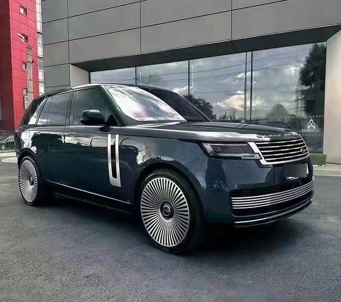 路虎揽胜改装新款网红悬浮锻造轮毂