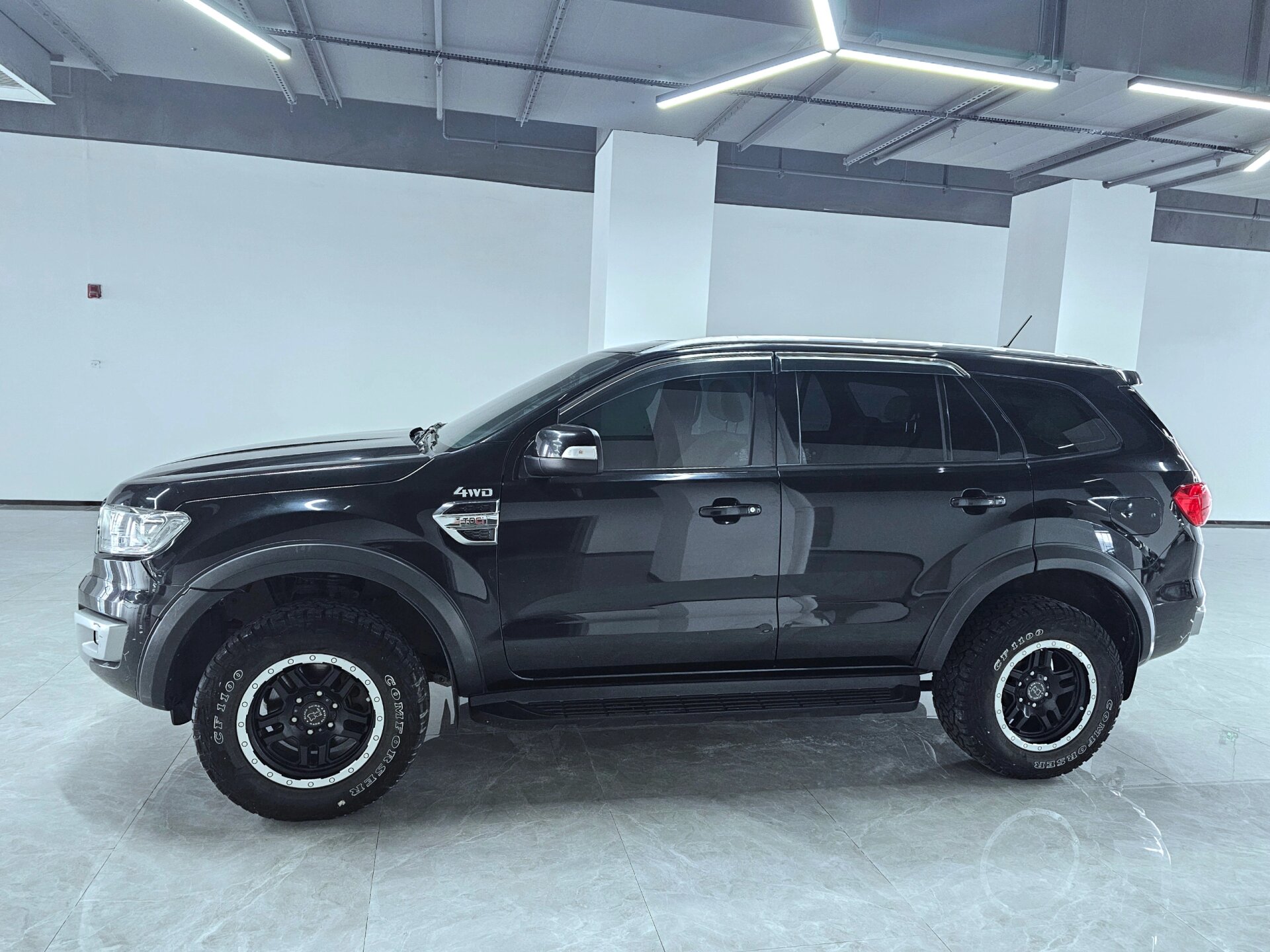 福特撼路者 19年上牌柴油撼路者四驱豪华配置 67柴油 柴油 柴油!