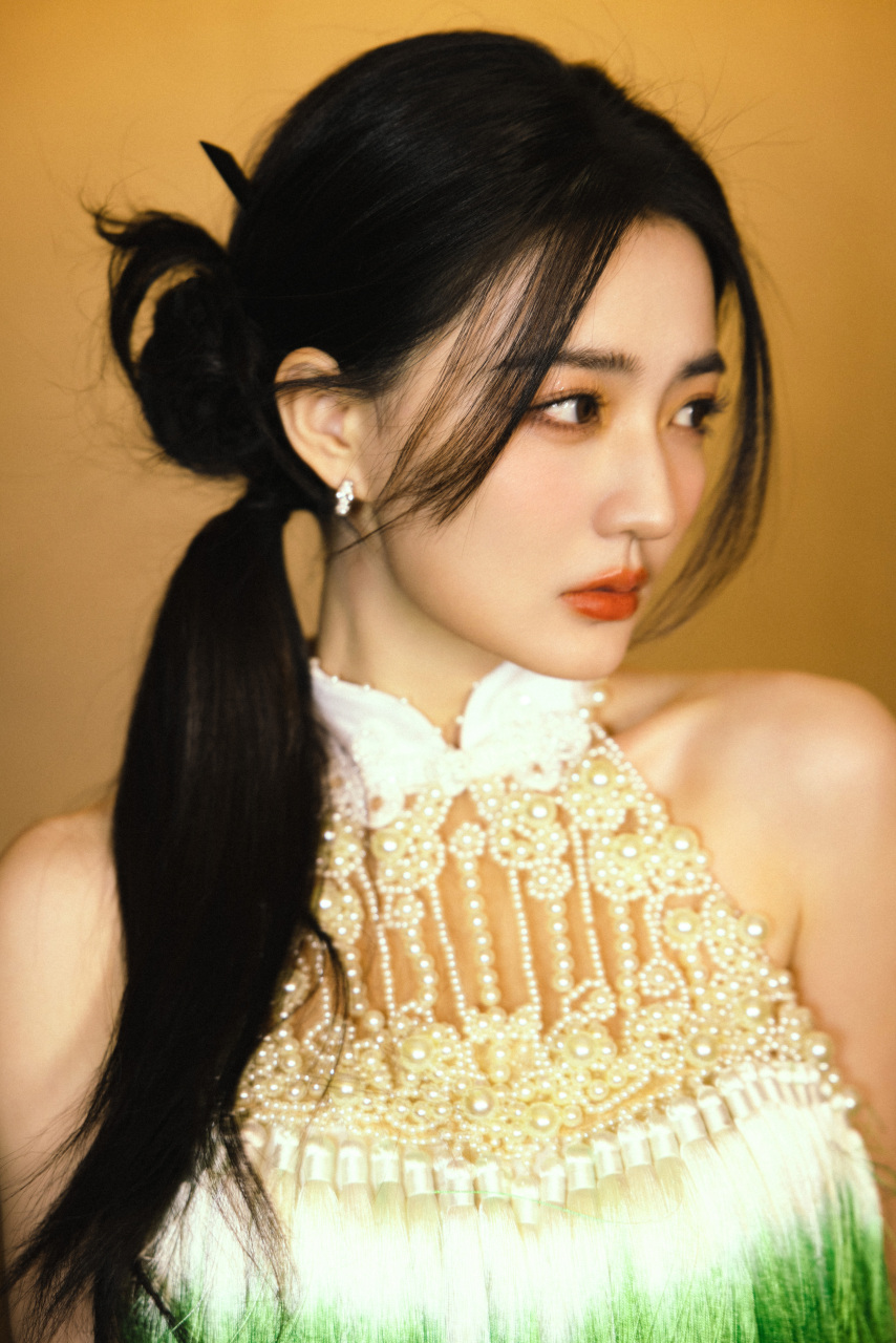 一眼心动的完美侧颜# 豆豆我呀,深陷在#徐璐##张云雷##蔡文静