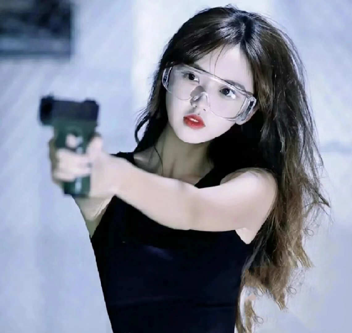 适合酷酷拽拽的姐妹用的头像哦!