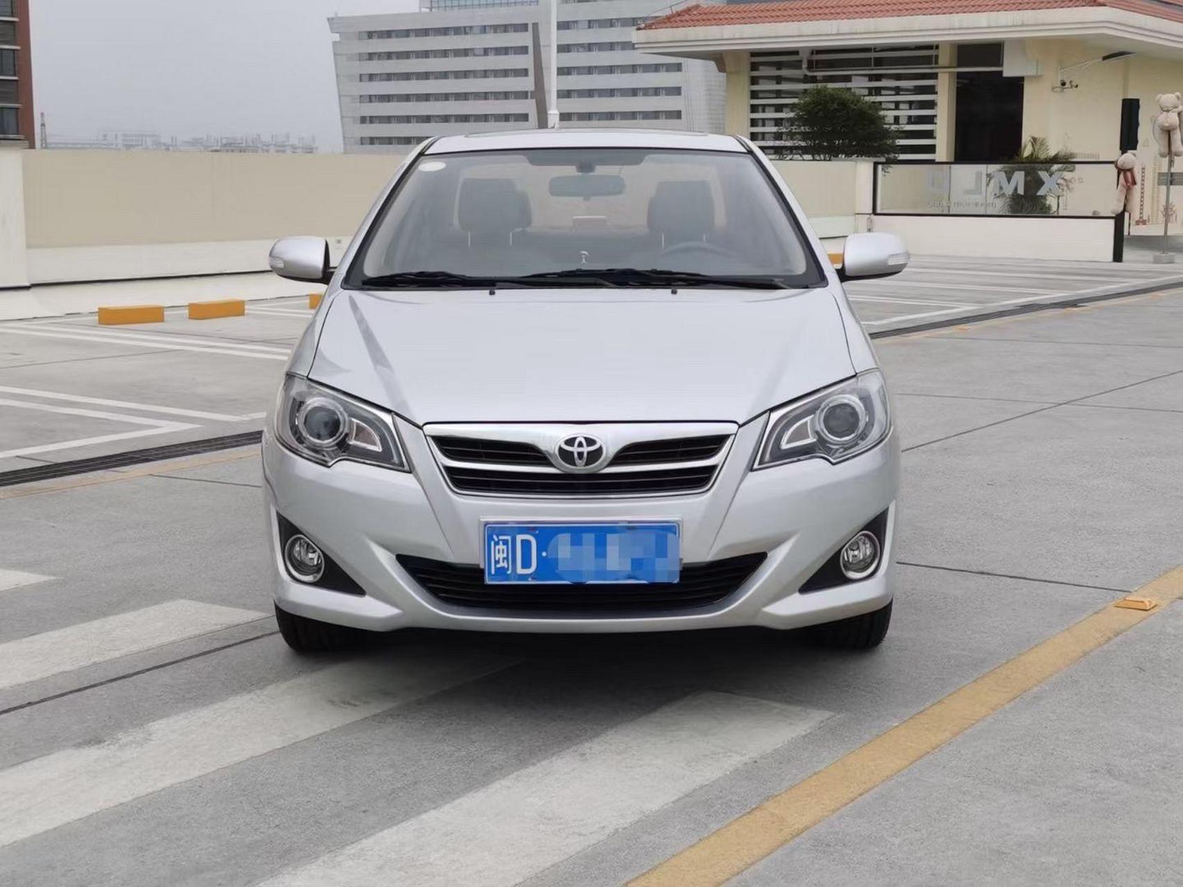 2016花冠.16年一手丰田花冠 1.6自动带天窗 实表5.8万 双保到明年