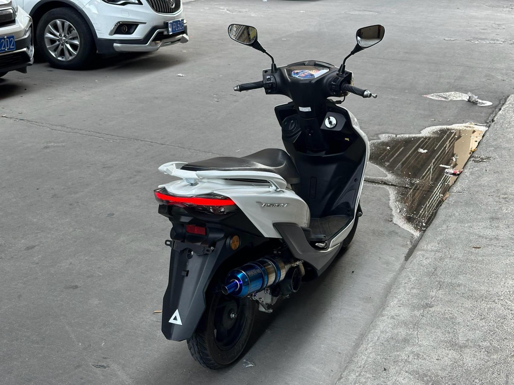 最新到店一台  劲战五代目  准新车一台  3000多公里  改装一条hkr