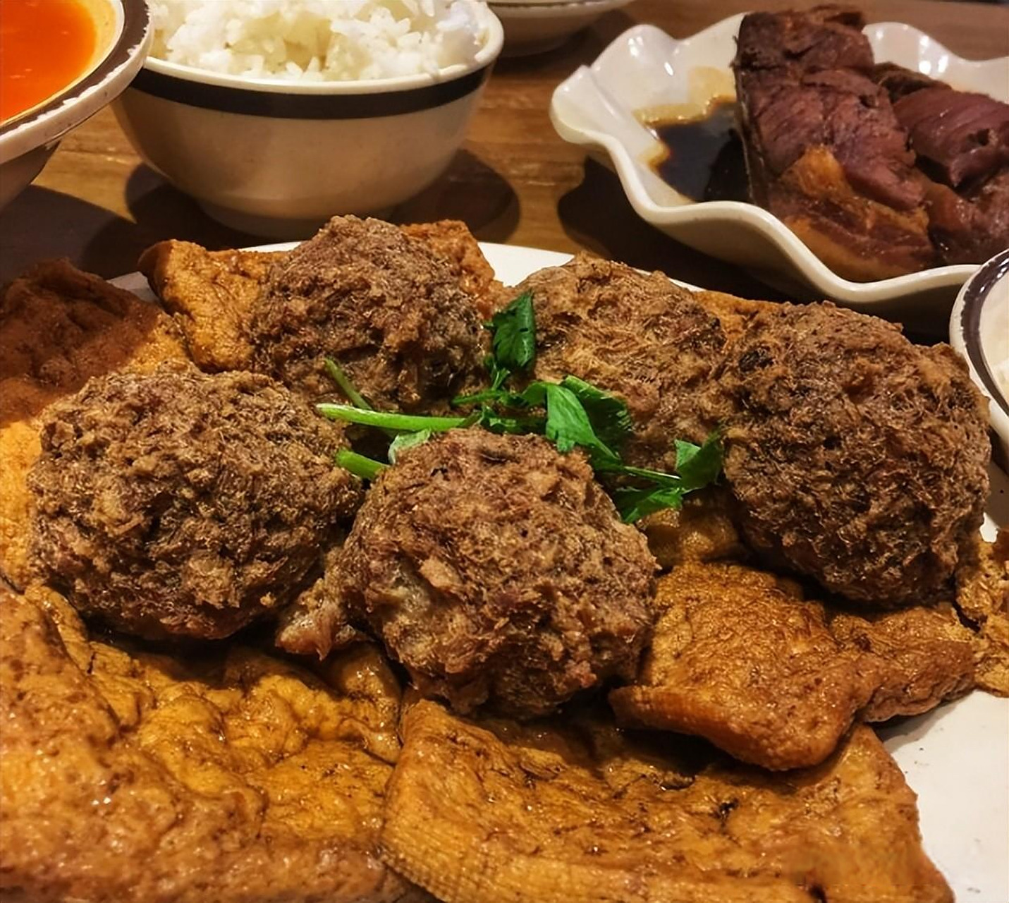 老师傅教你扒肉豆腐的家常做法,营养美味,好吸收易消化 家常扒肉豆腐