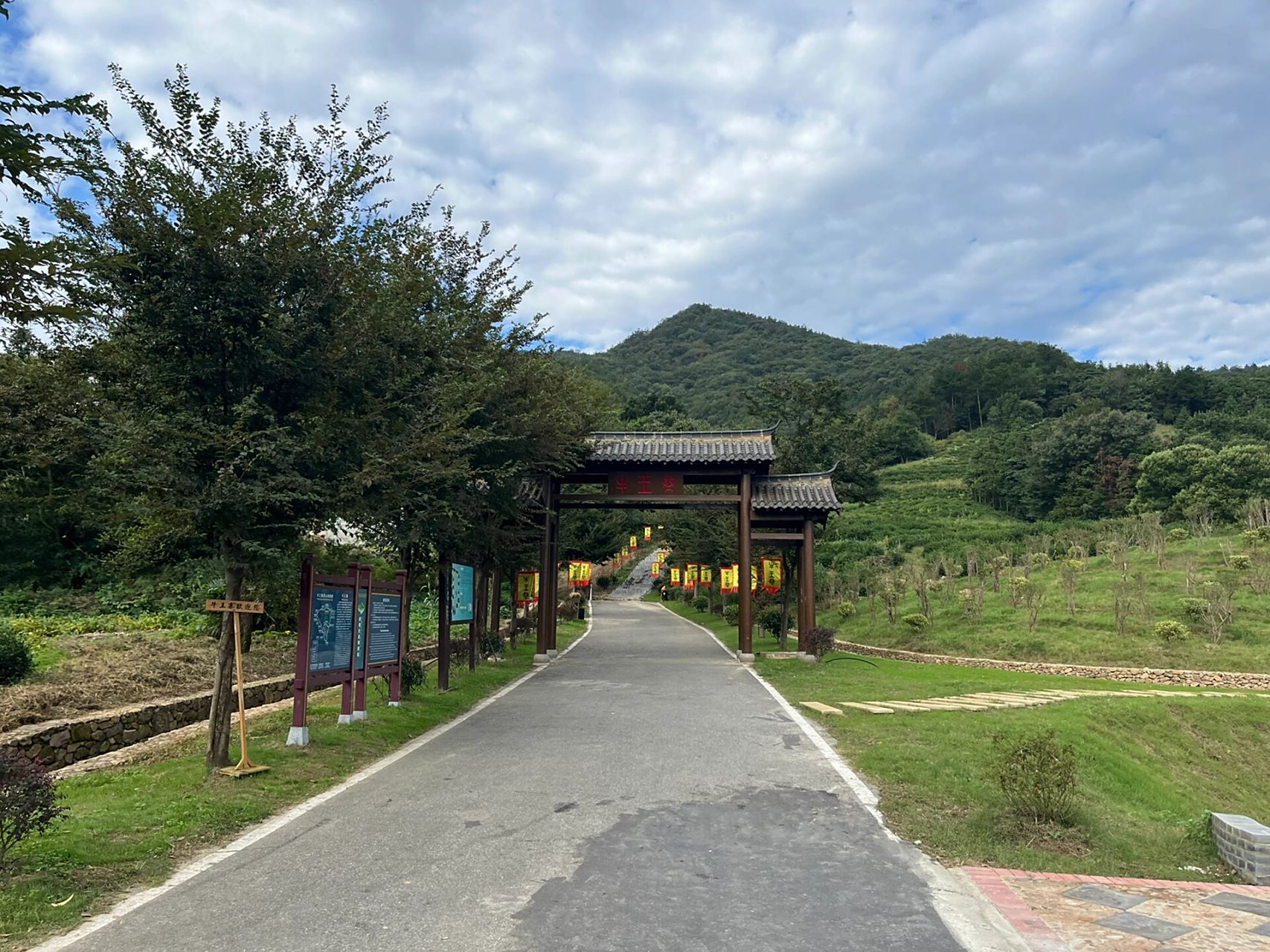 庐江县柯坦镇牛王寨 这么好的山,这么漂亮的风景,为啥假期没人爬