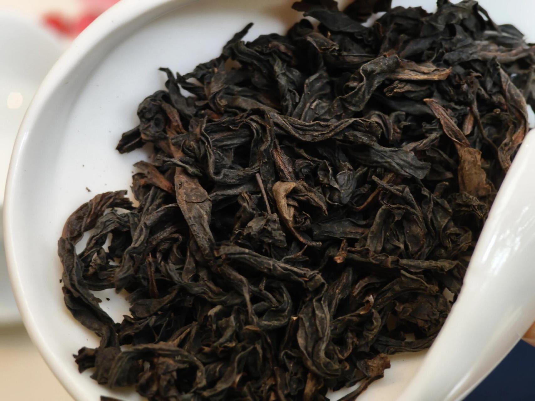 95来自2008年的纯种大红袍 茶坊开业初期购入,那时喝岩茶的客人少