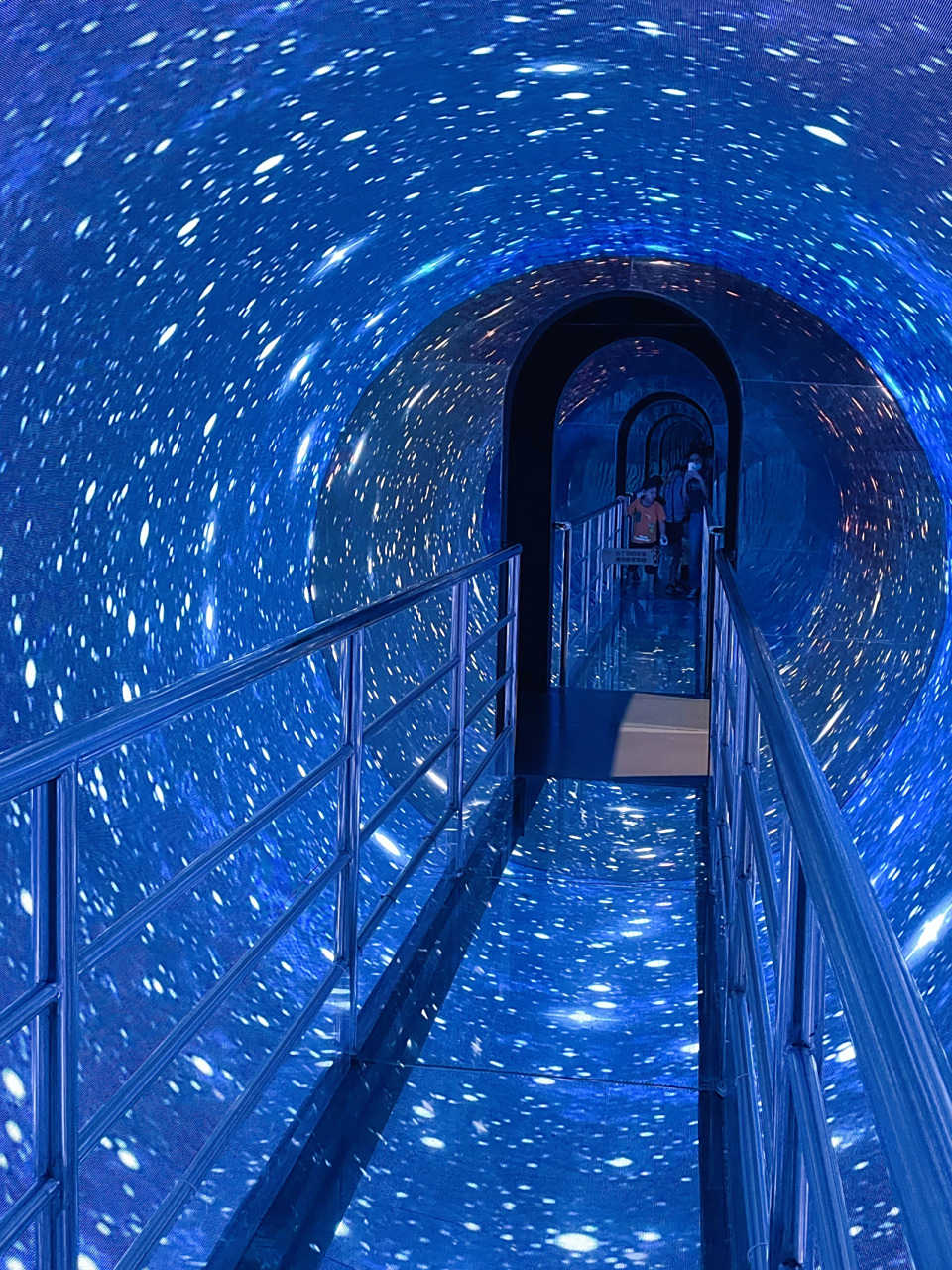 金华科技馆96金华之光 知识海洋 周边一日游 97开放时间: 周一