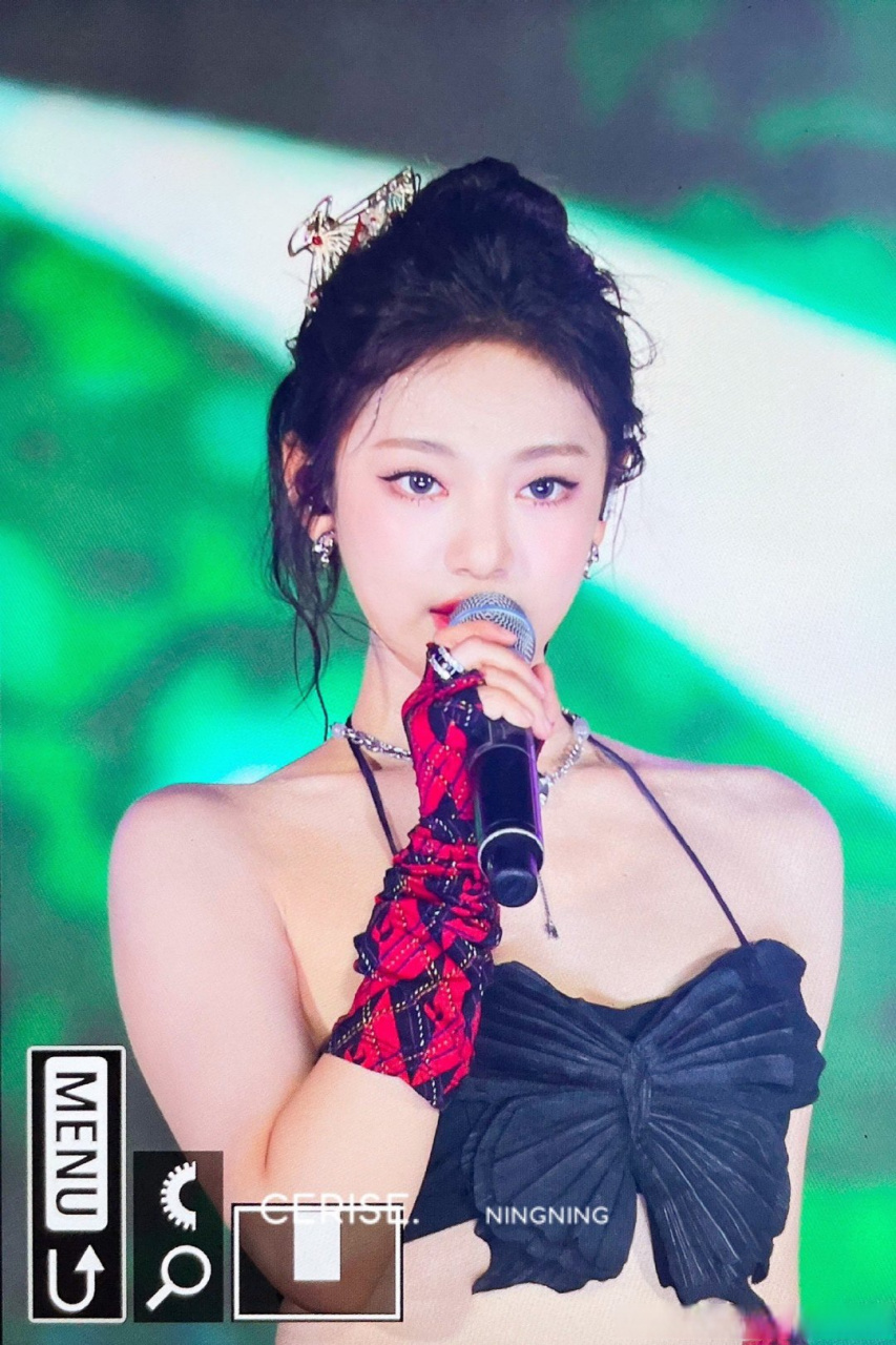 230618 aespa越南音乐节公演 新更宁艺卓饭拍一则  #宁艺卓门面主唱