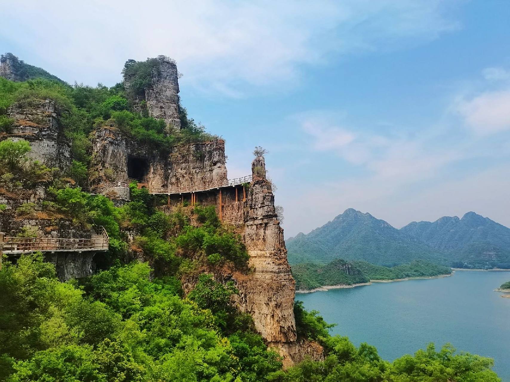 保定周边自驾一日游 北方小桂林易水湖景区 因为河北高考的原因,中