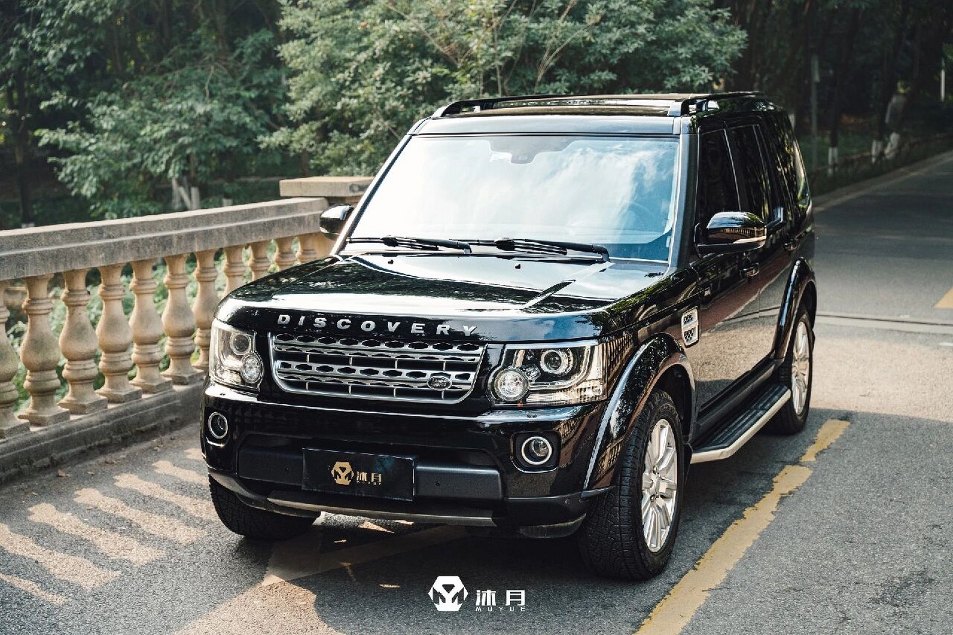 suv黑武士超级亮黑贴膜霸气十足       muyue沐月出品: 项目:改色矩阵