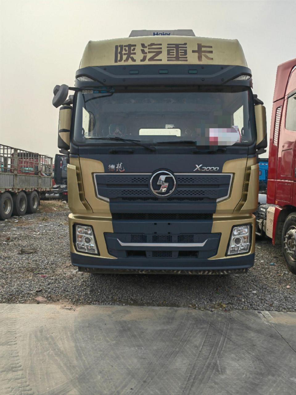 德龙x3000 17年5月 500马力潍柴发动机  速比3.7  强险同步