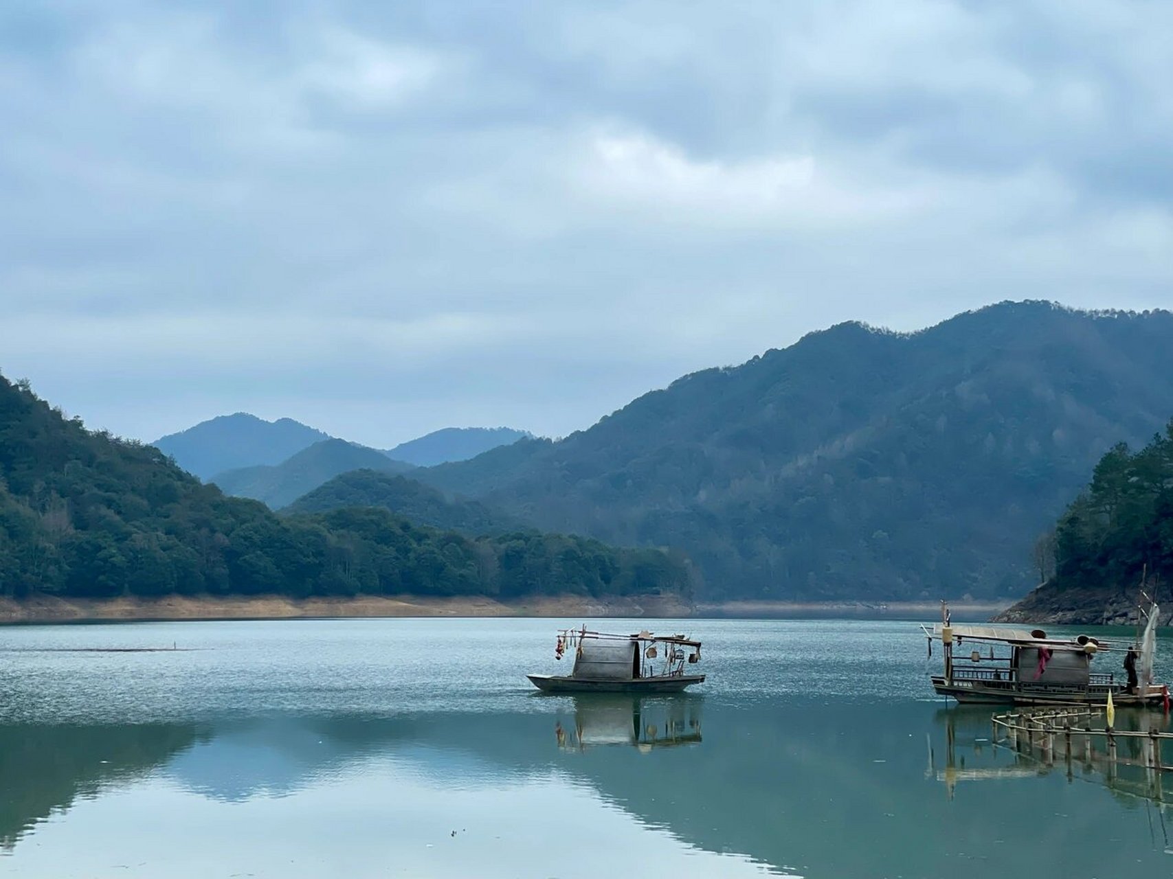 寒山湖长津湖取景地图片