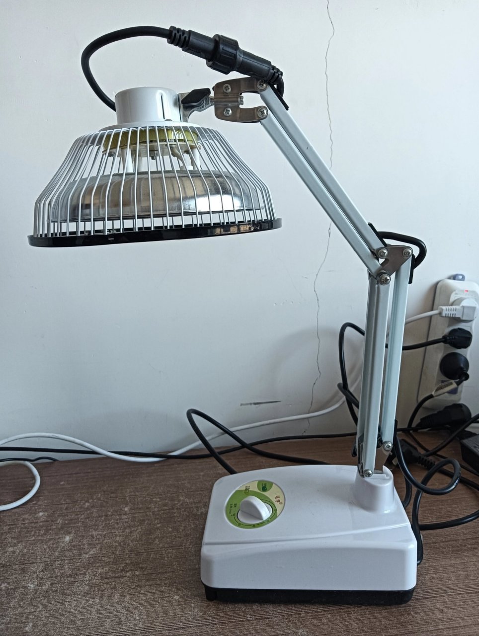 远辉医用烤灯电磁波治疗仪器家用烤电远红外 家里闲置的物品,有需要的