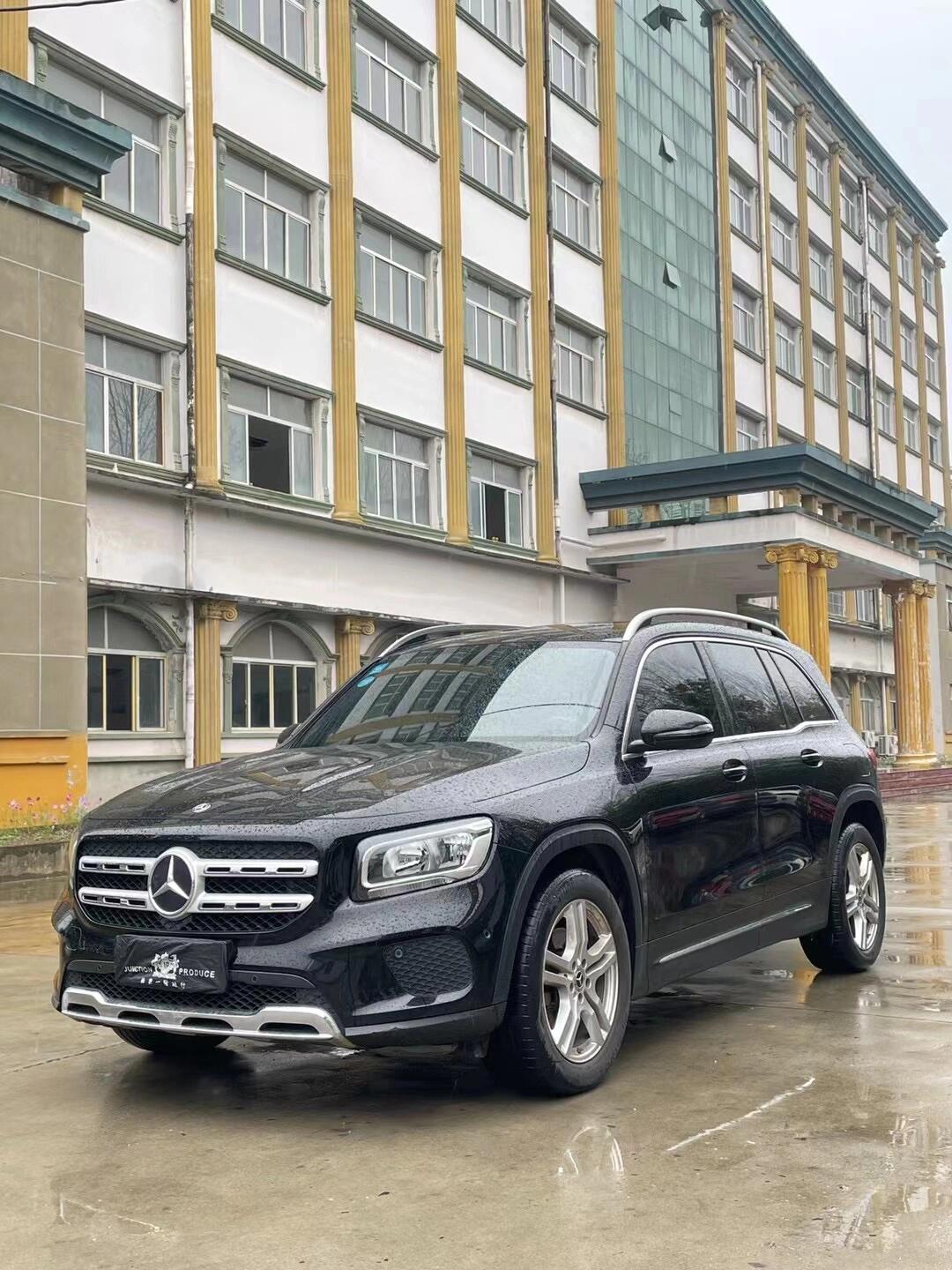 20年奔驰glb180  10.8万