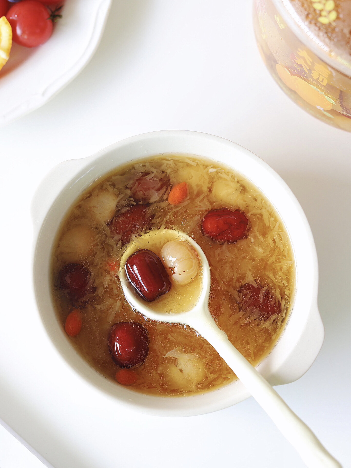 喝出好气色|红枣桂圆银耳汤03 在凉凉的天气里喝一碗暖暖的银耳汤最