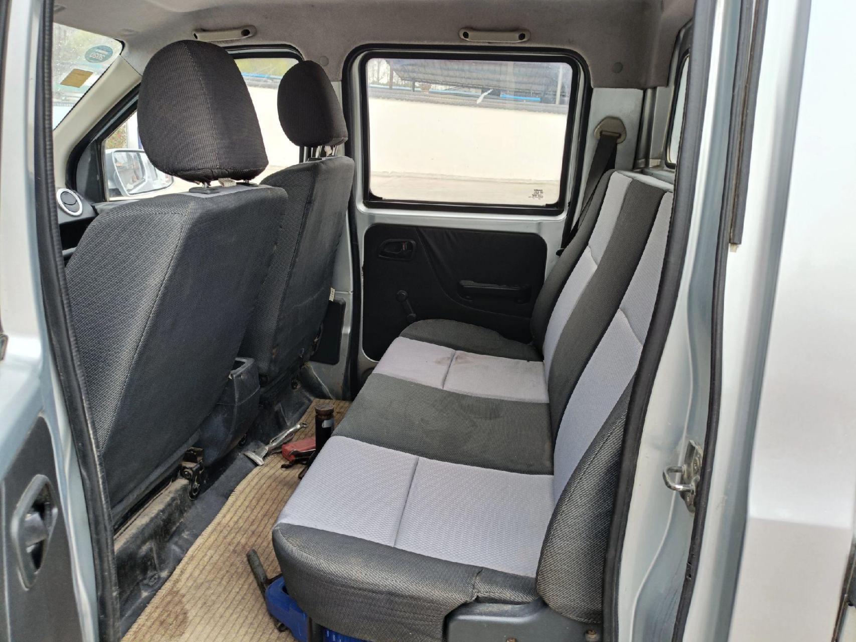 最新拿下2016年上户的长安星卡卡s201星卡,全车原版,1.