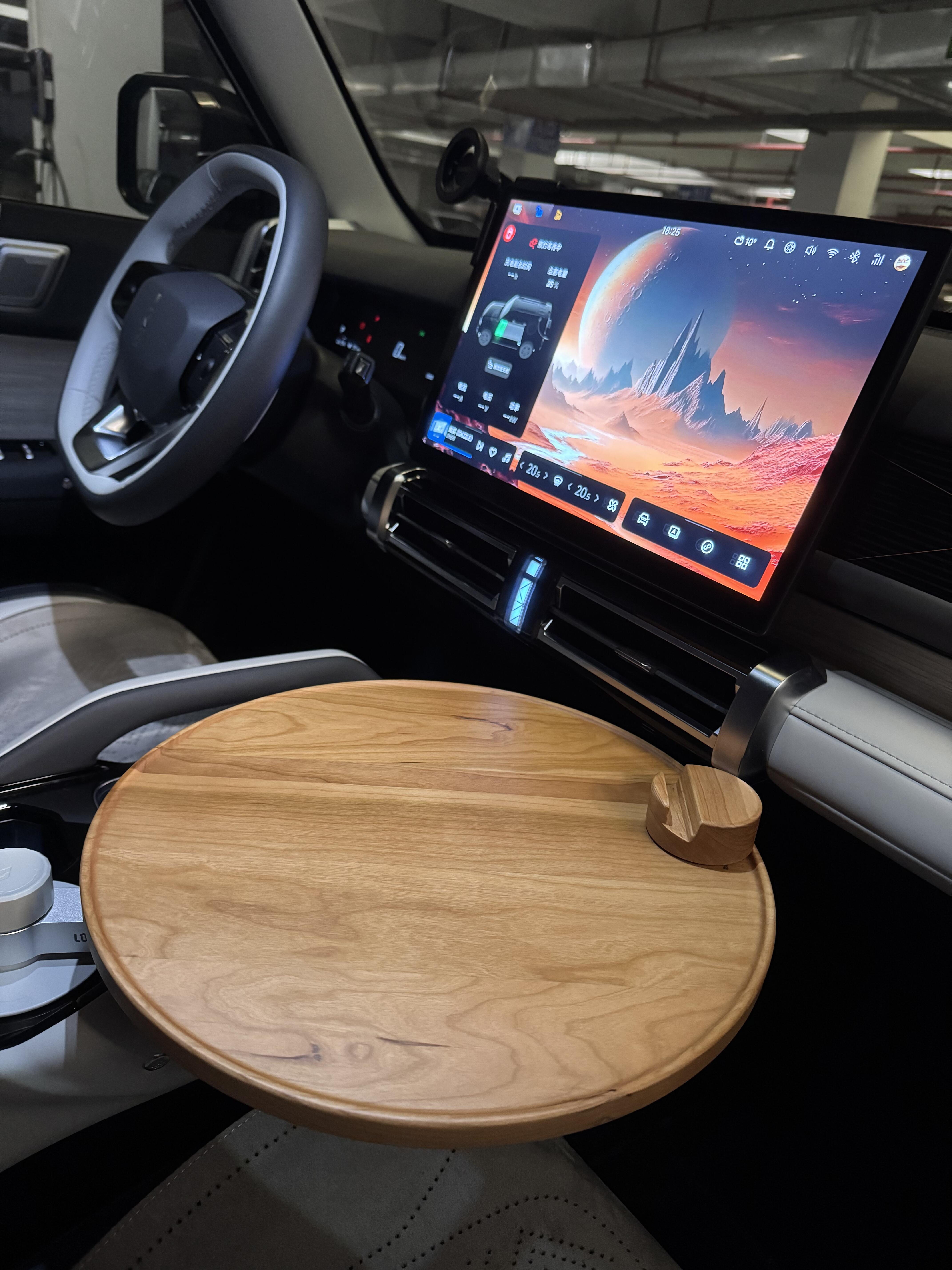 icar03 车内小桌板