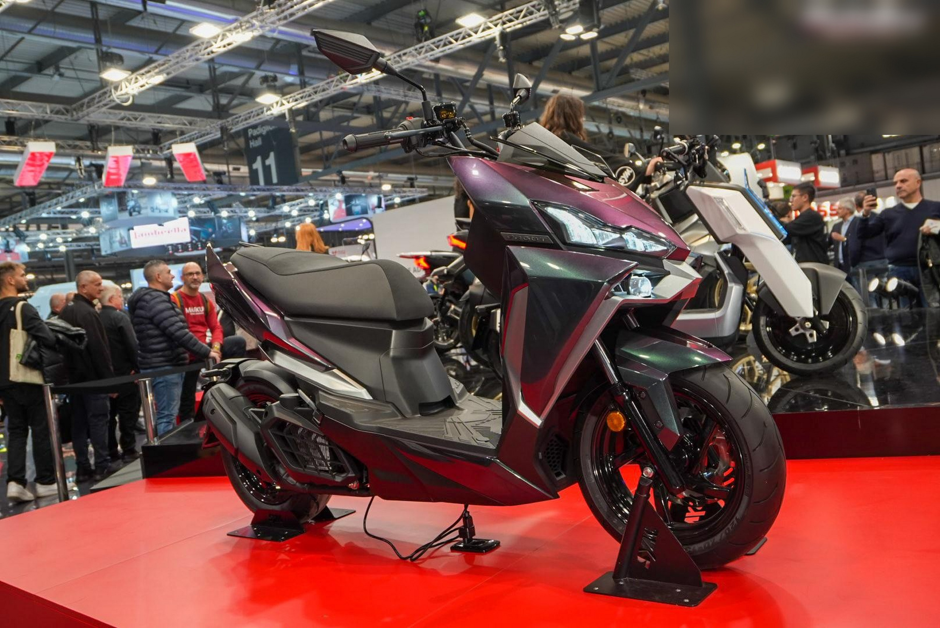 外观一言难尽的新款drg158.设计开倒车的三阳