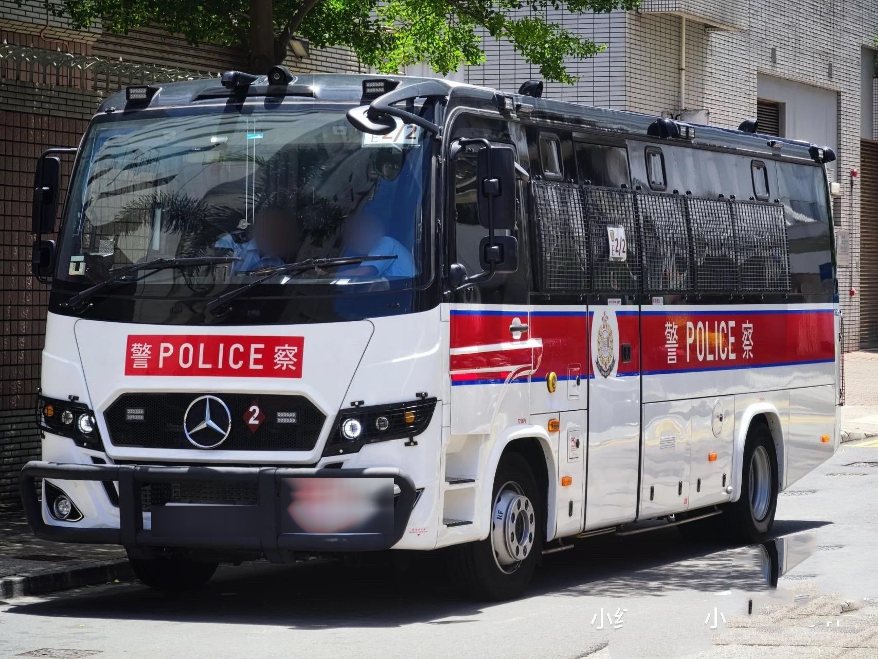 西九龙eu 冲锋车 3 西区警区警车 4  中区警区奔驰新款斯宾特警车 5