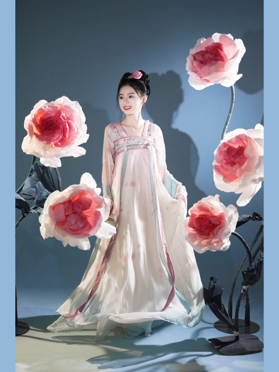 梨花渡 | 小玫瑰_你知道她的花语吗?