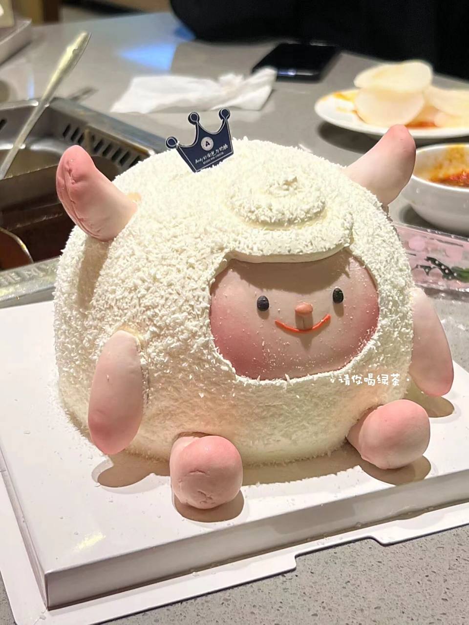 dongdong羊蛋糕 太可爱啦!椰蓉芒果味超好吃 下次生日整个红小豆