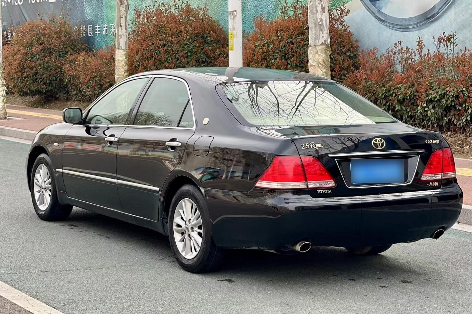 5金标 23年过一次户,表显18万公里,空调随动 座椅通风加热 天窗 全部