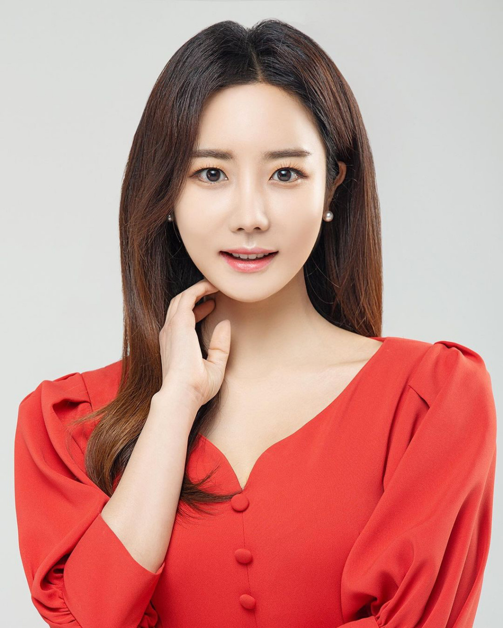 职业头像 其实不一定要专门去拍头像照,除非是免冠照.