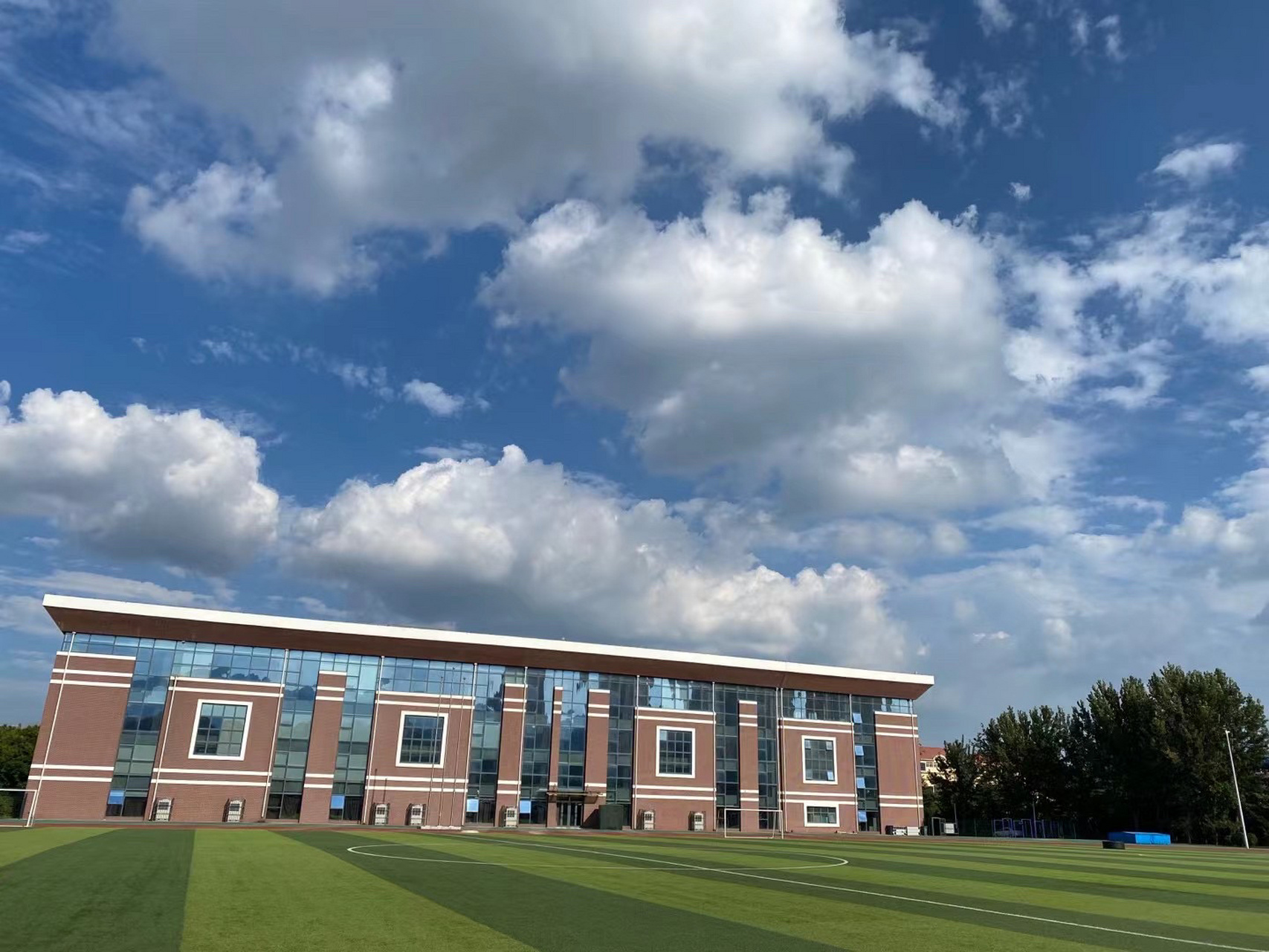 在青岛职业技术学院就读是一种怎样的体验 1,绝大部分人以为的本科是