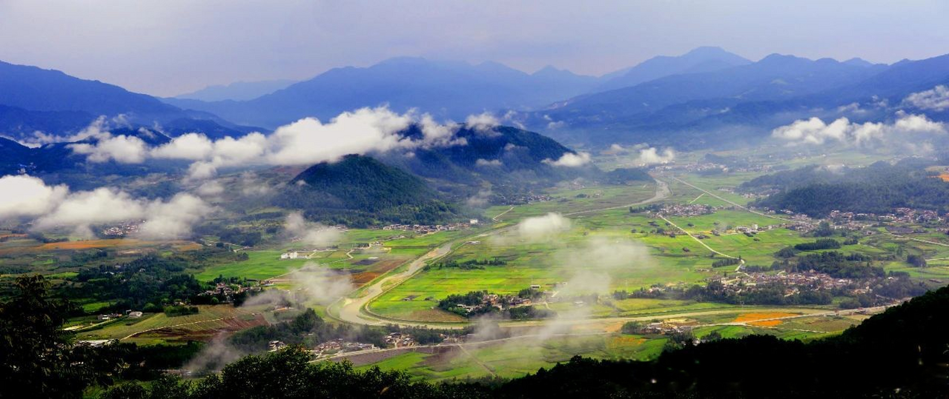 乡村振兴看腾冲# 【滇滩镇:扛牢生态建设之责 呵护蓝天碧水净土】