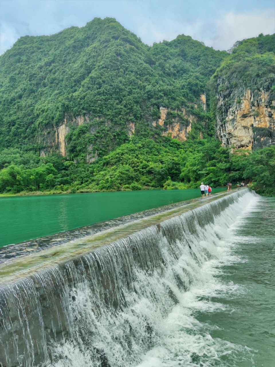 龙州新景点  水陇水库,看人看多了就想看些山山水水