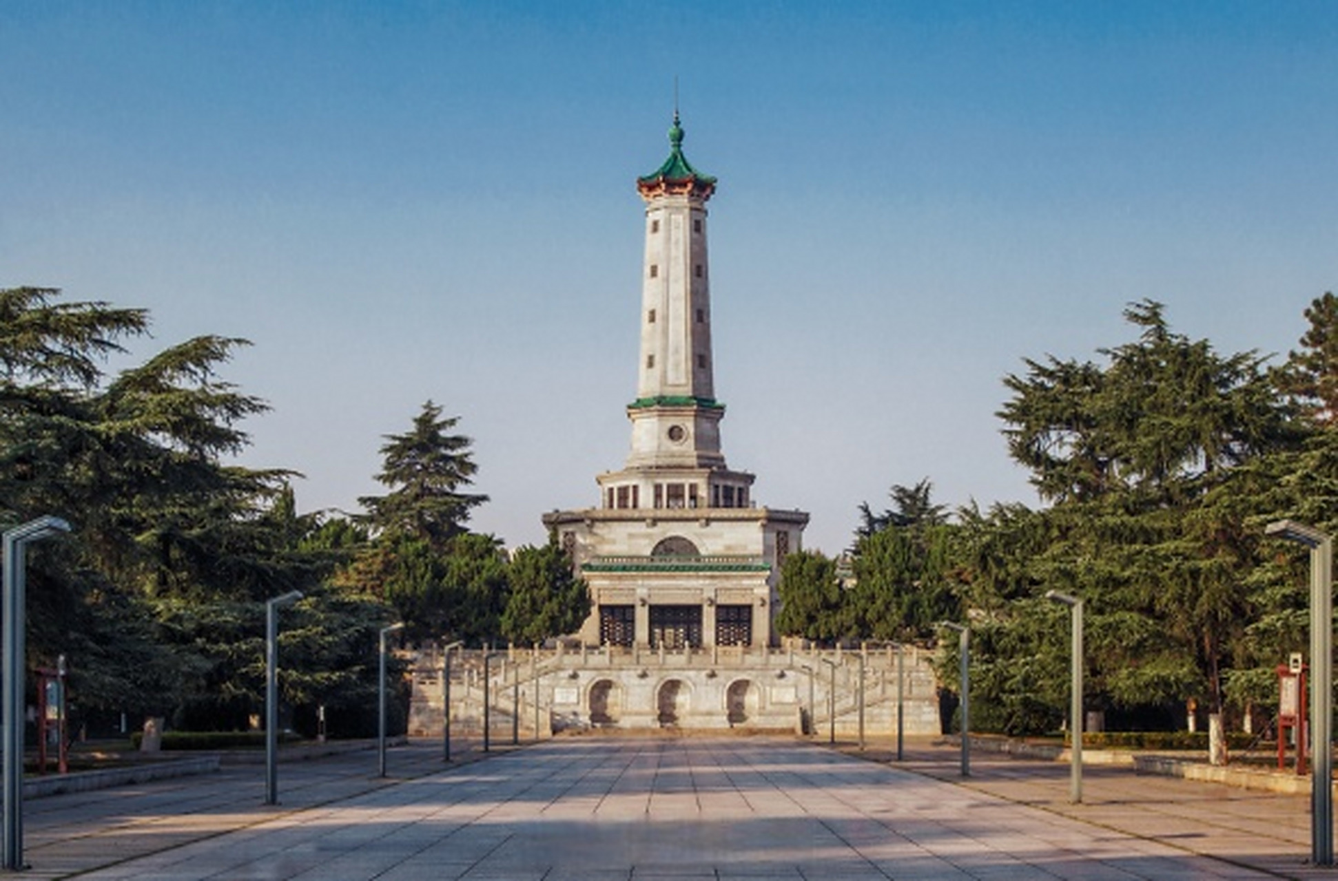 【湖南烈士公园纪念塔五一假期开放】2023年"五一"假期将至,为满足