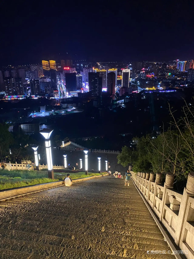 文山市旅游|文山文笔塔夜色撩人家