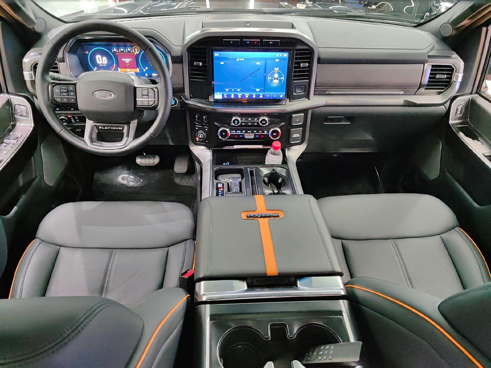 2024款高顶福特勇猛者铂金版大7座suv