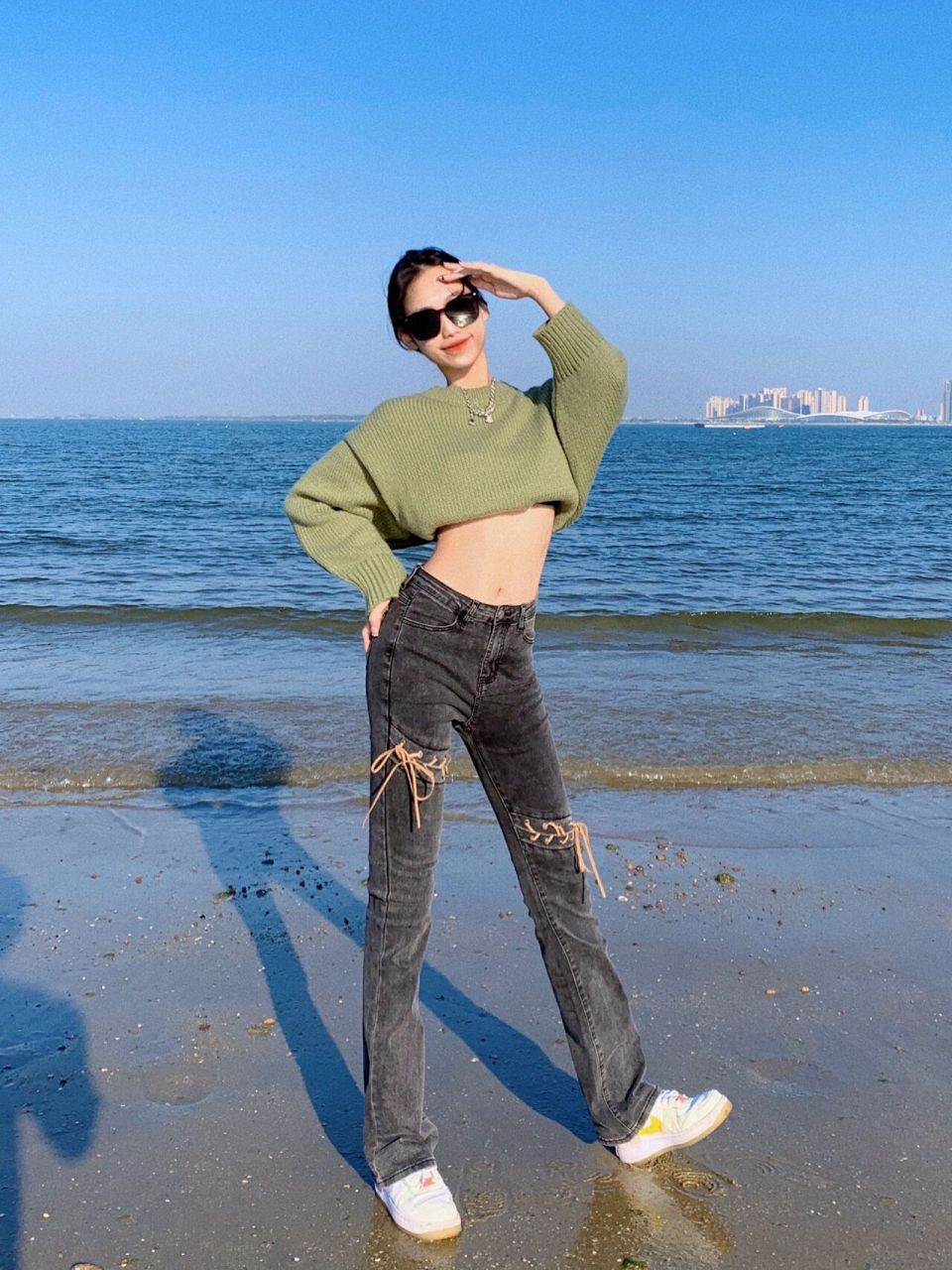 海边沙滩06辣妹拍照姿势77穿搭滤镜全分享 绝美的夕阳配上阳光