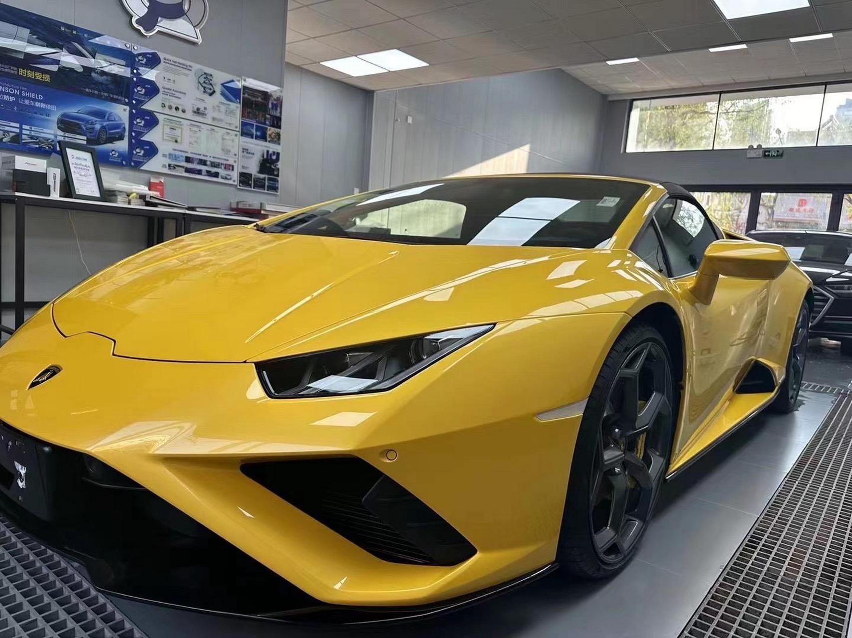 23年兰博基尼evo敞篷.准新! 2023年上牌/800公里原版原漆,带车衣!