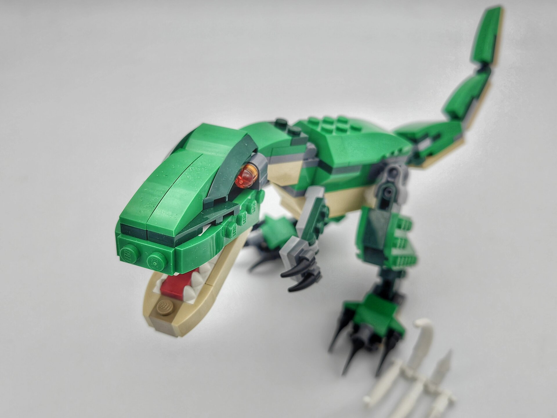 1 作品:霸王龙 作者:官方 	 乐高31058系列,新开一个系列.