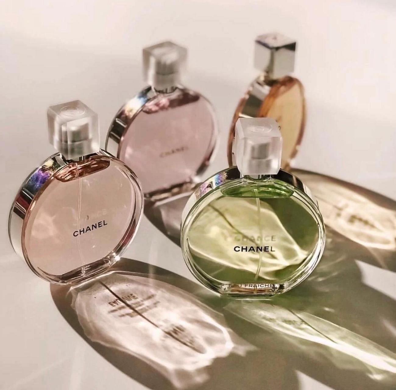 香奈儿邂逅香水96粉色绿色黄色橙色哪款好 11566粉色——邂逅