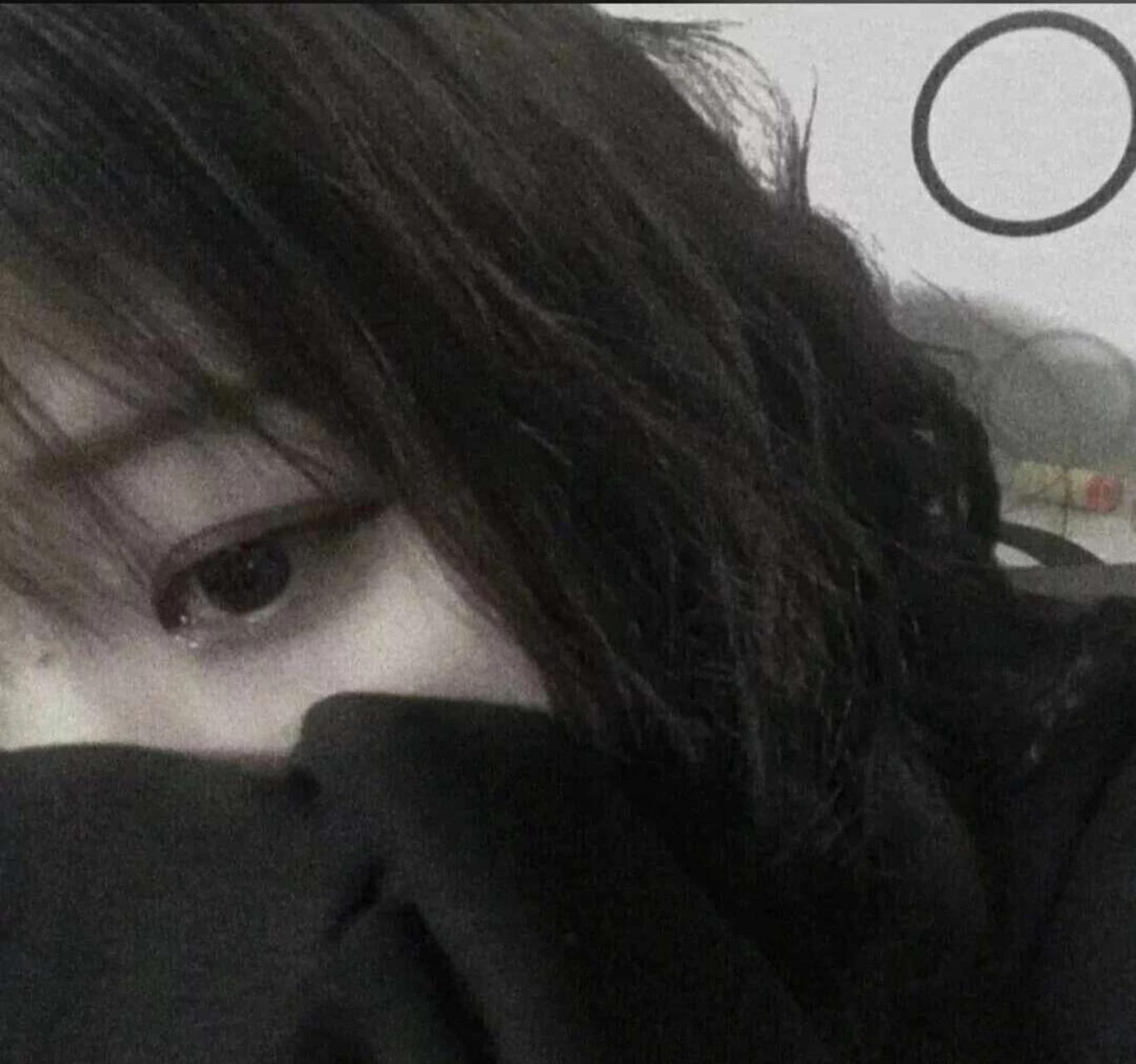 真人女孩悲伤系头像 请大家礼貌拿图